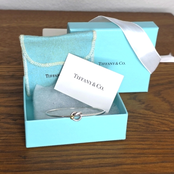 Tiffany Love Knot Bracelet - Picture 5 of 5
